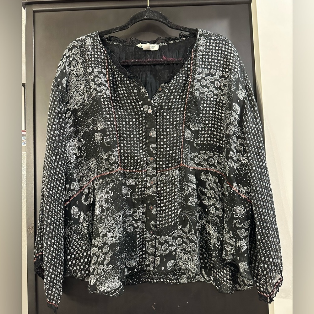 Coldwater Creek Black and White Floral Blouse